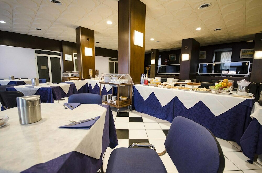 Фото Hotel Helios