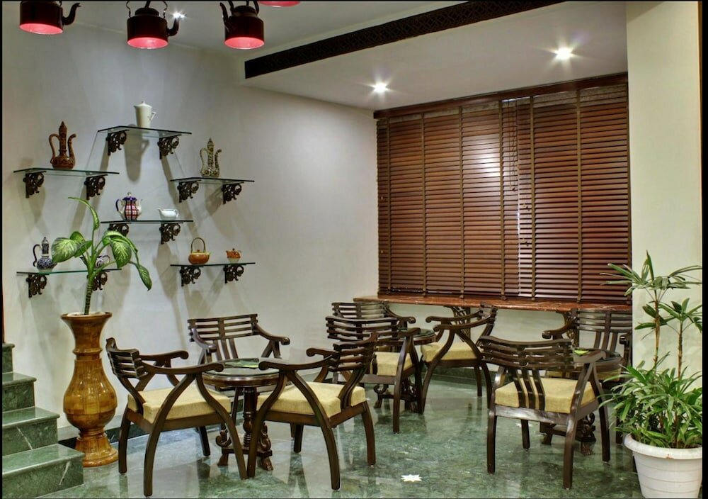 Фото Отель EllBee Ganga View