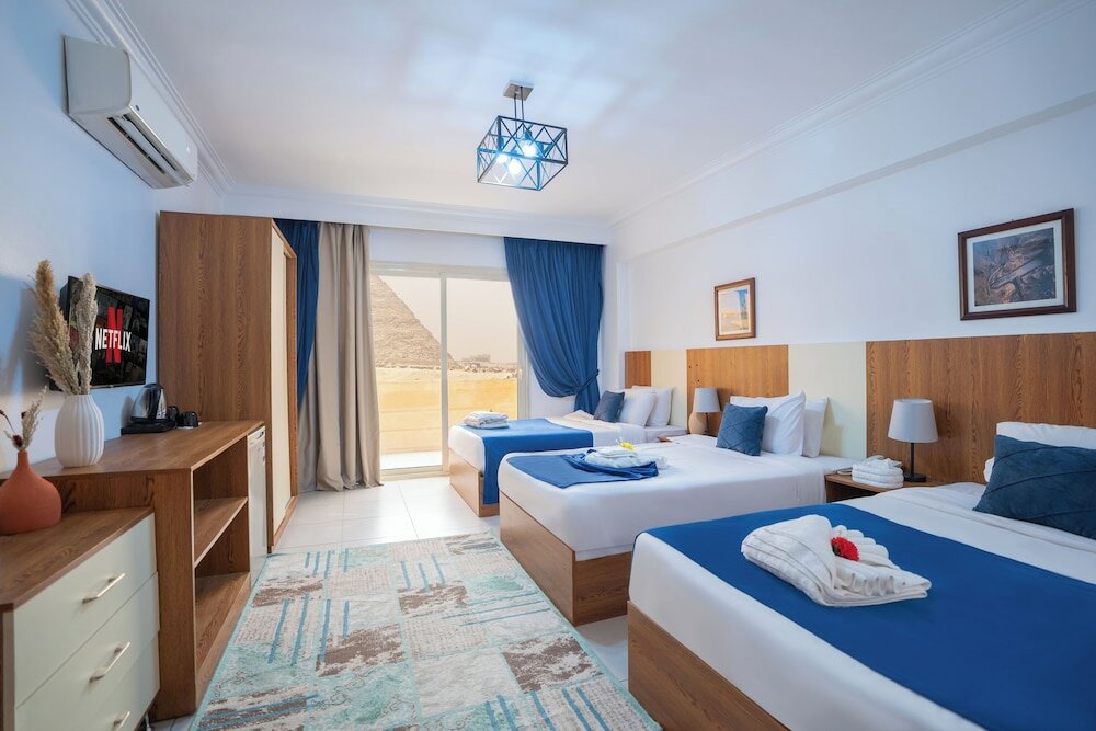 Фото Hayat Pyramids View