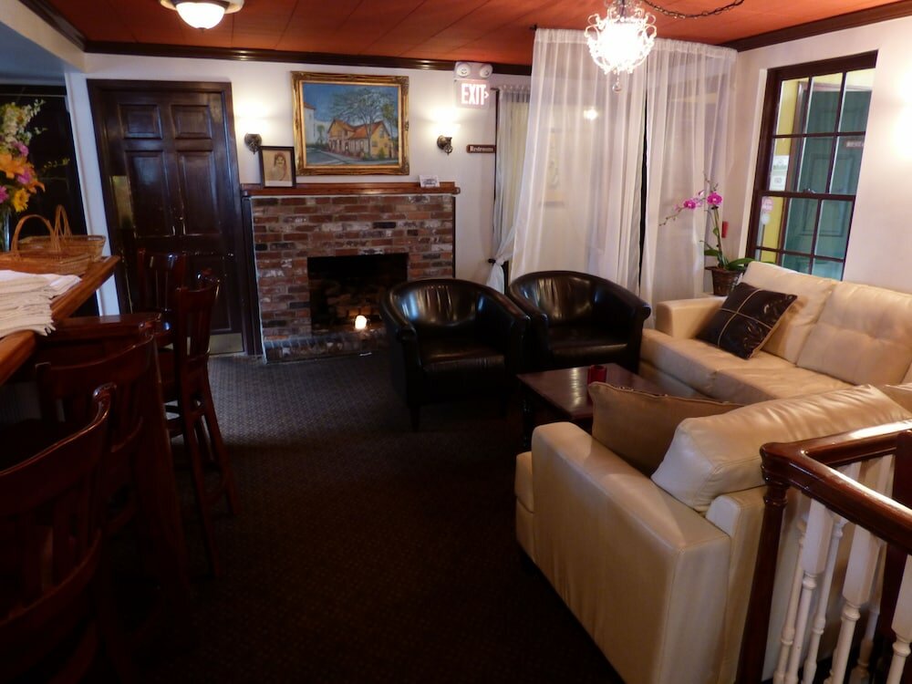 Фото Old City House Inn and Restaurant