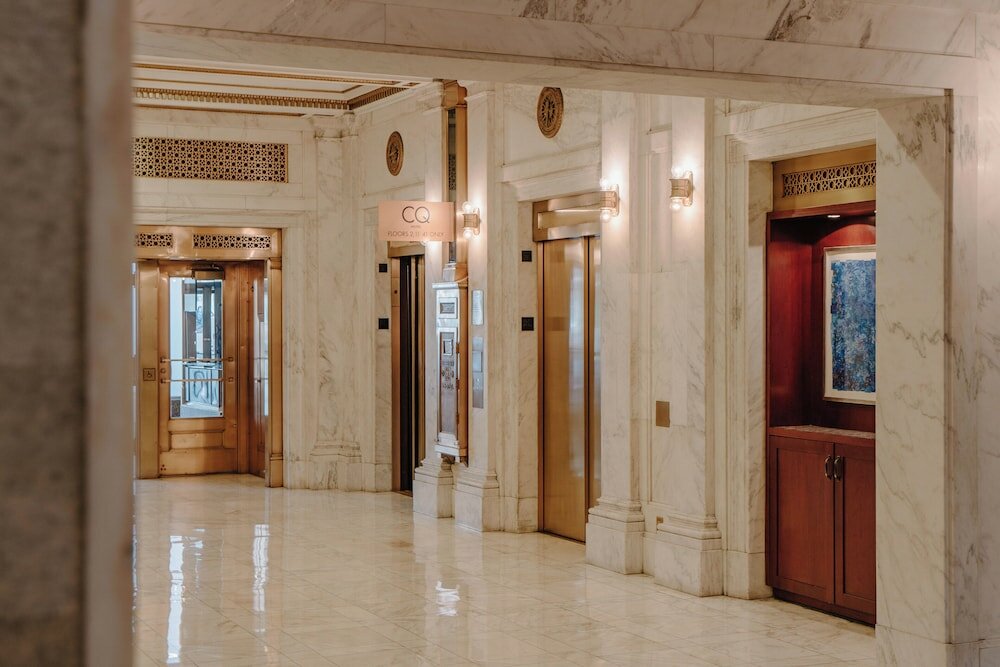 Фото Club Quarters Hotel, Wacker at Michigan, Chicago