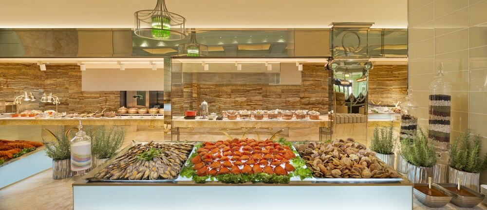 Фото The Lin Hotel