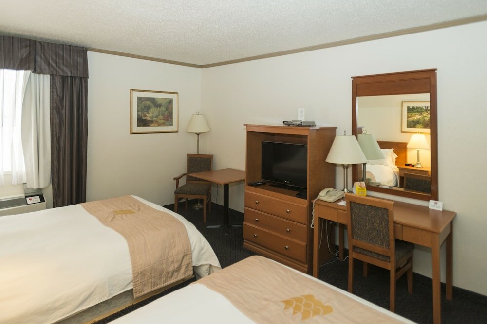 Фото Days Inn by Wyndham Drayton Valley