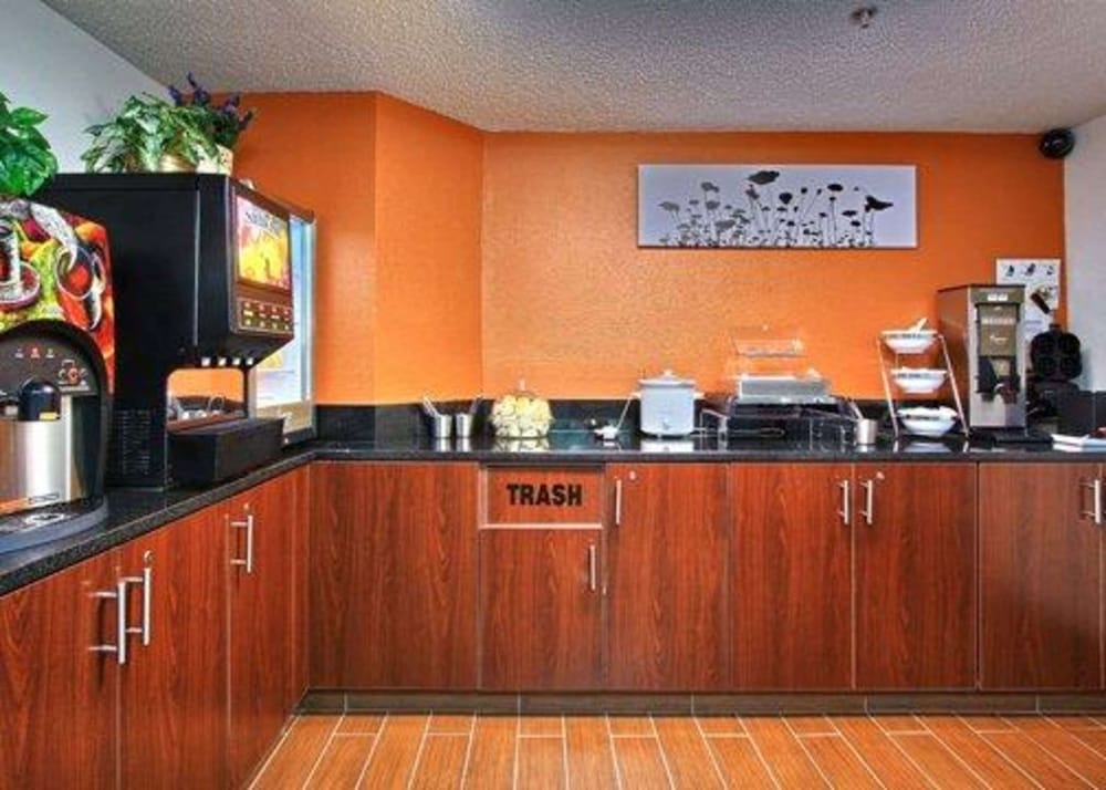 Фото Sleep Inn DeWitt - Lansing North