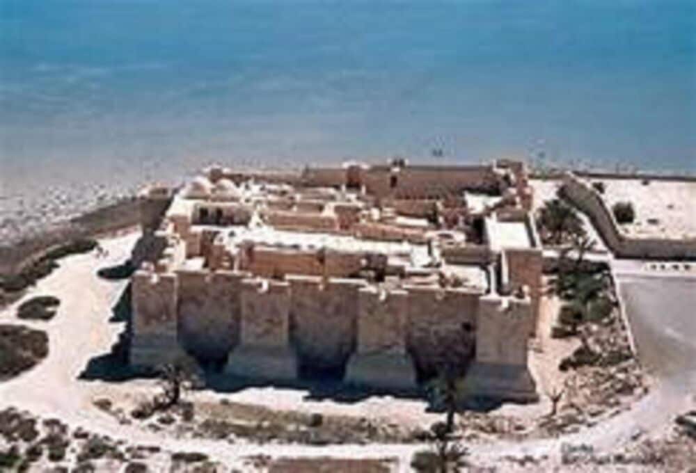 Фото Hôtel Les Palmes d'Or