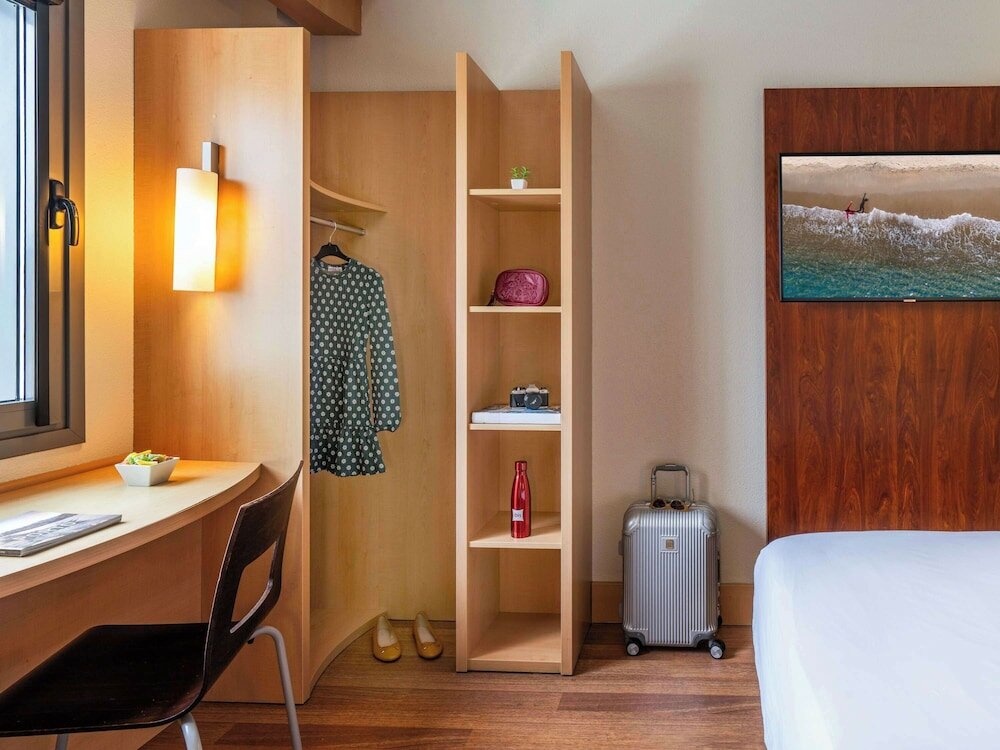 Фото Hotel ibis Madrid Alcobendas