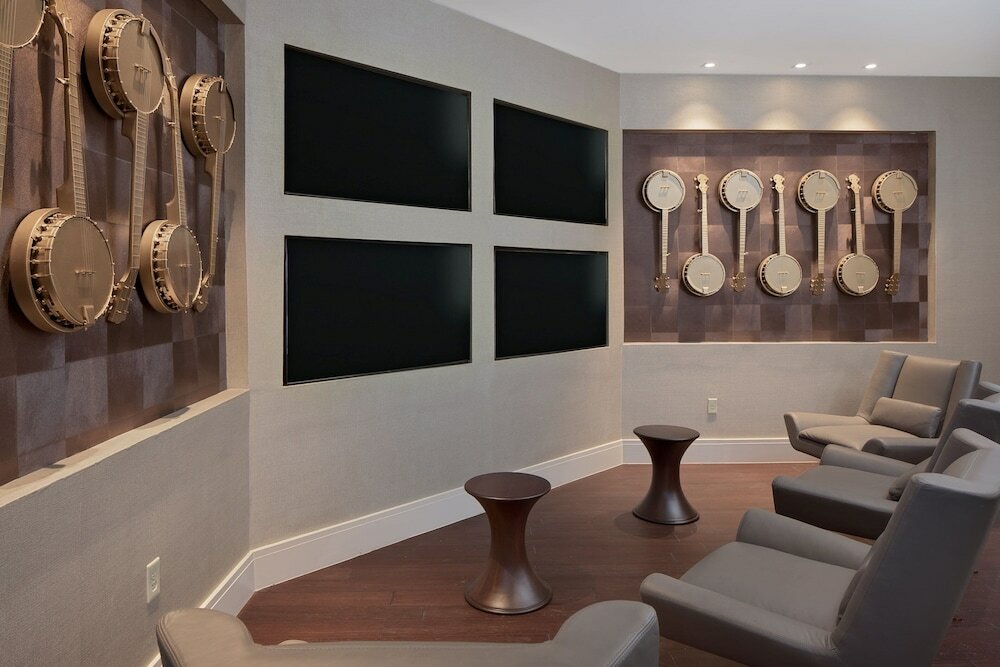 Фото Hilton Nashville Airport