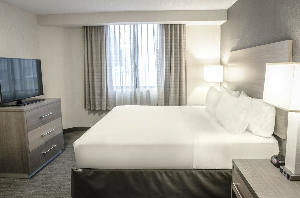 Фото Holiday Inn Fargo, an Ihg Hotel