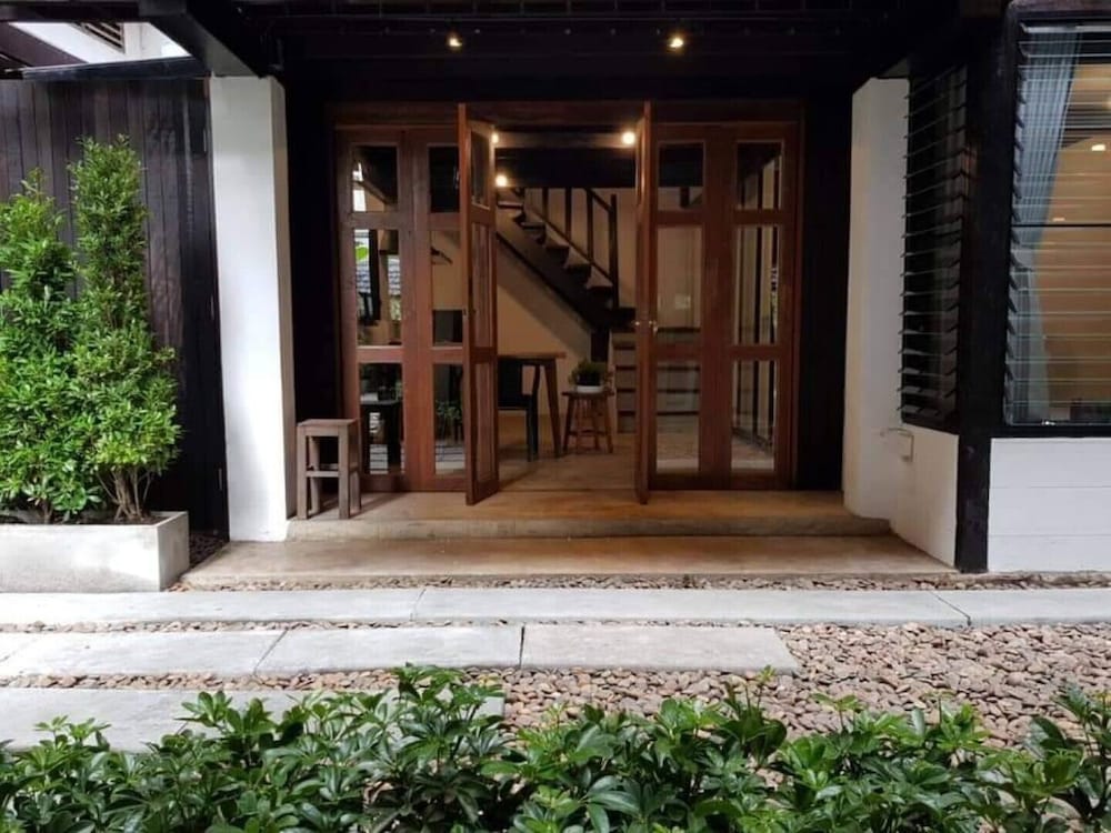 Фото Thapae Happy House