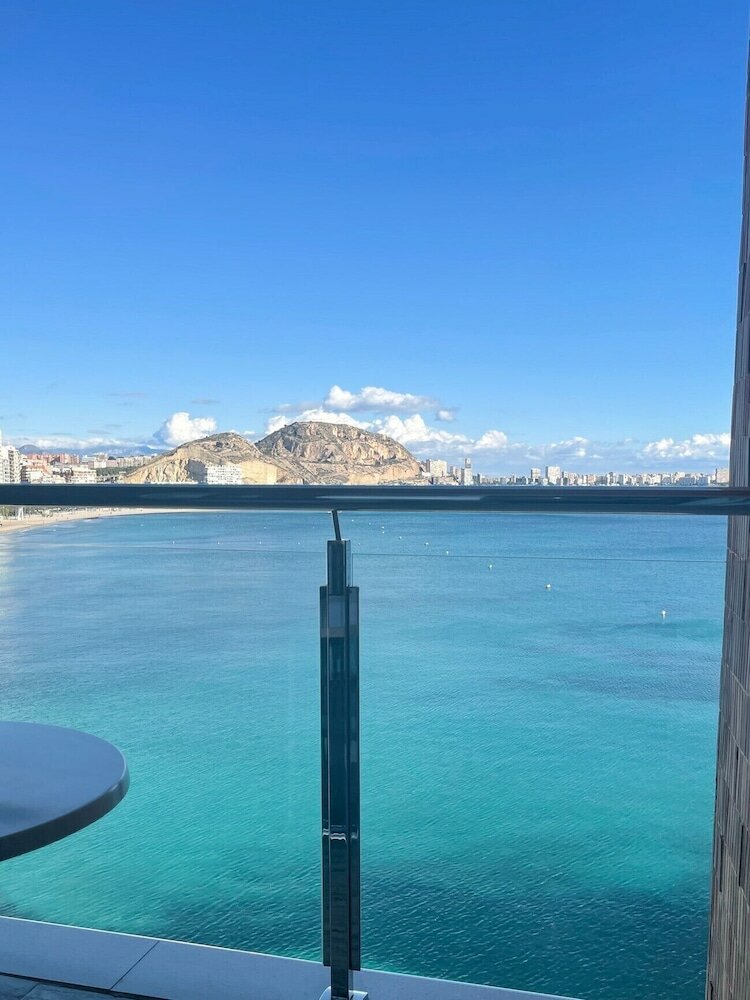 Фото Innside by Melia Alicante Porta Maris