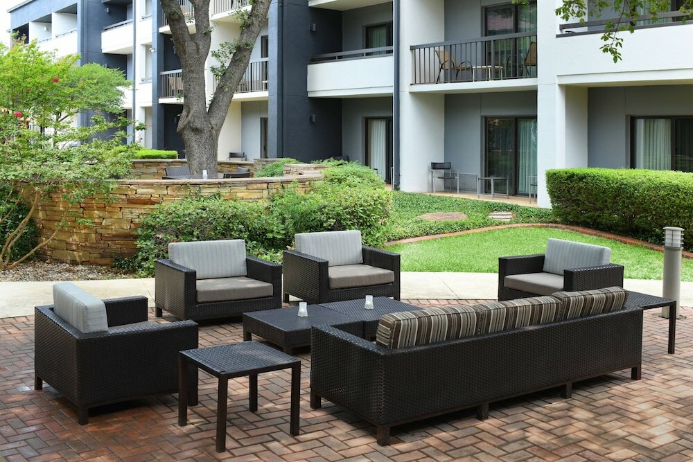 Фото Courtyard by Marriott Dallas Richardson at Spring Valley