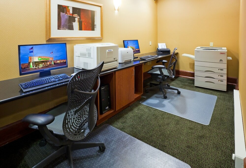 Фото Holiday Inn Fargo, an Ihg Hotel