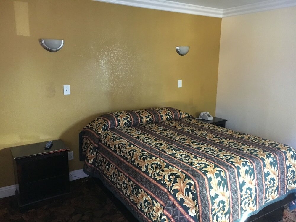 Фото Satellite Motel