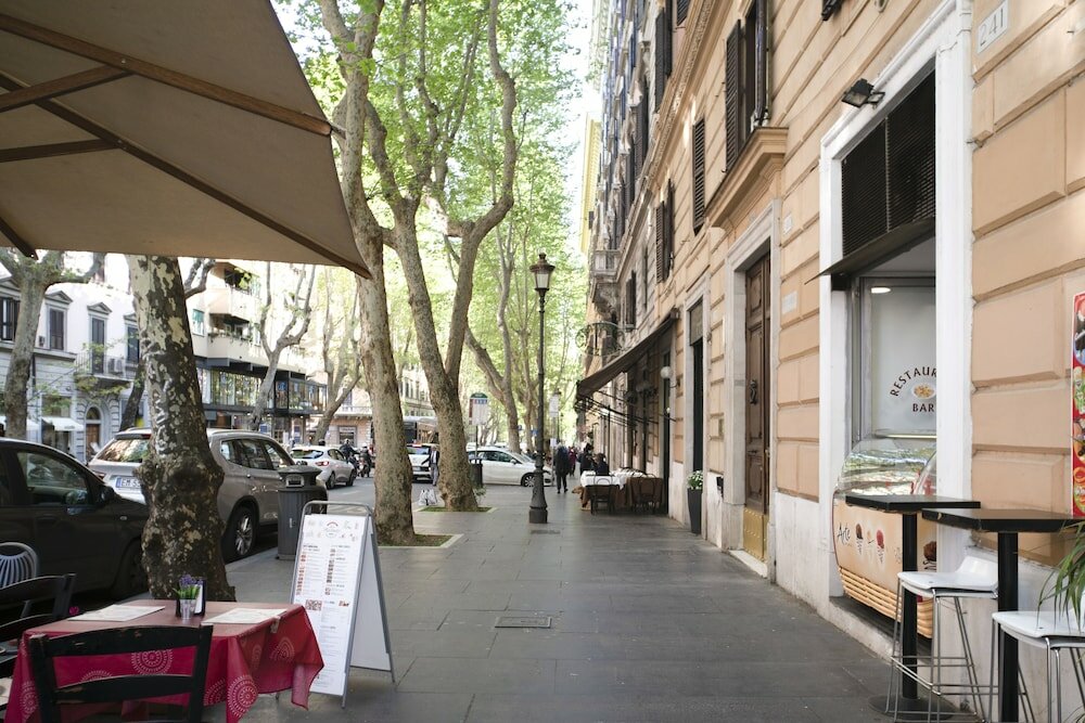 Фото Merulana Star