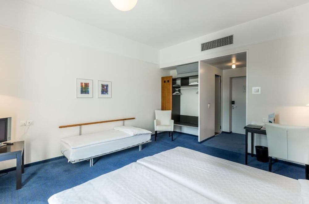 Фото Grand Hotel Europe