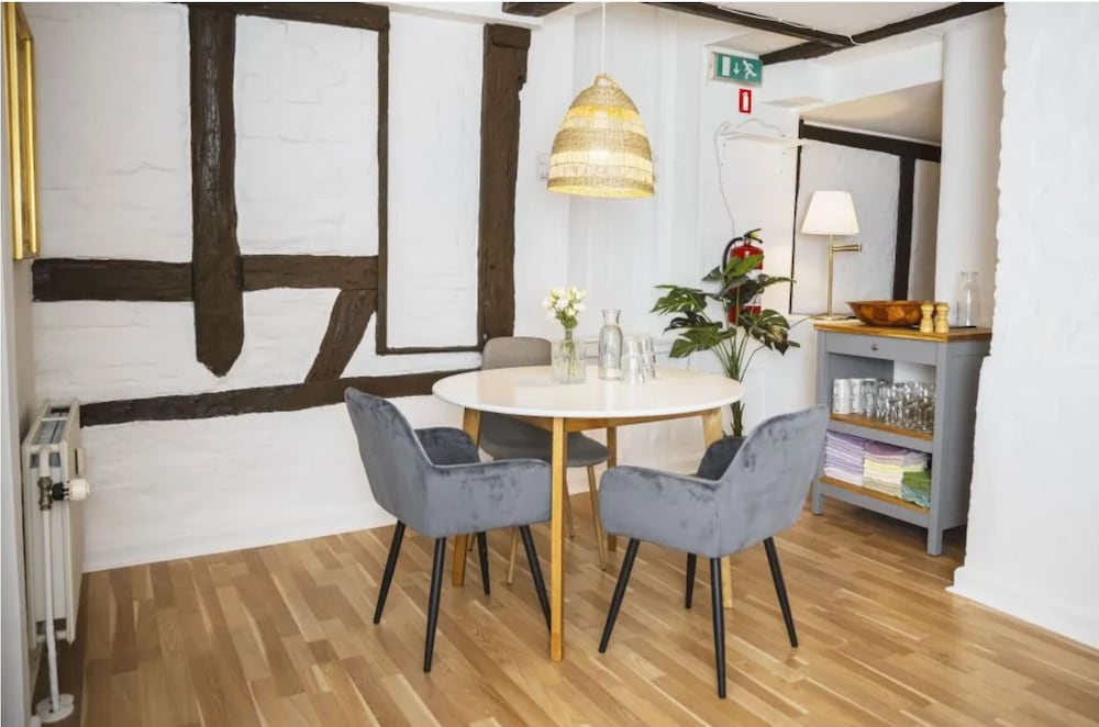 Фото Hotel Hamlet