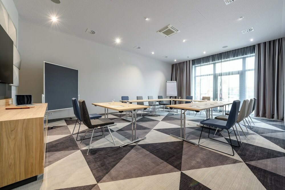 Фото Holiday Inn Express Fulda, an Ihg Hotel