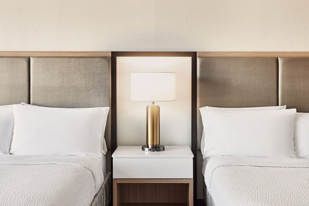 Фото SpringHill Suites Phoenix Airport/Tempe