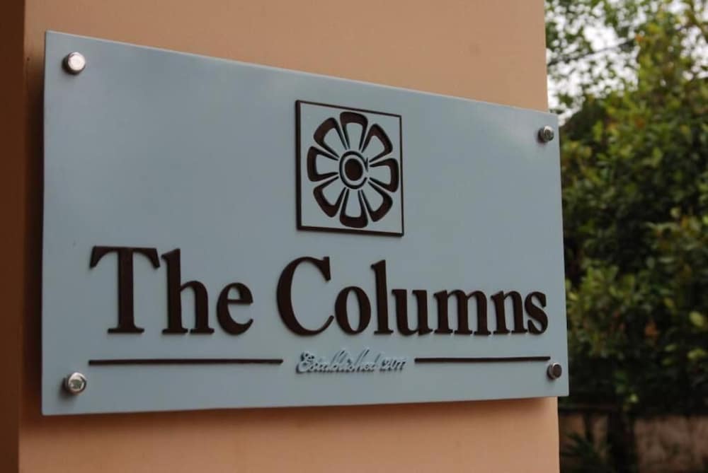 Фото The Columns Hotel