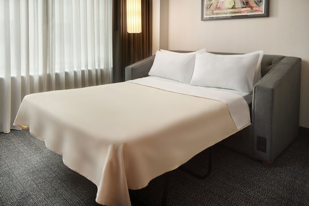 Фото Courtyard by Marriott Washington, DC/Foggy Bottom