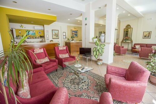 Внешний вид отеля Mediterraneo в Чефалù, фото 4