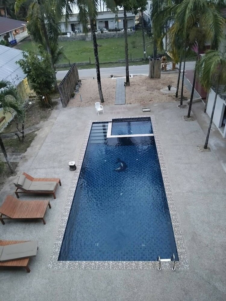 Фото Khaolak Summer House Resort 2