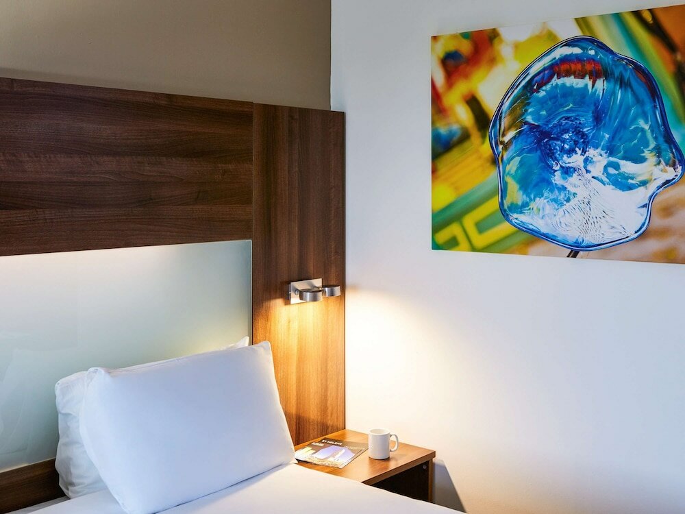 Фото Mercure St Helens