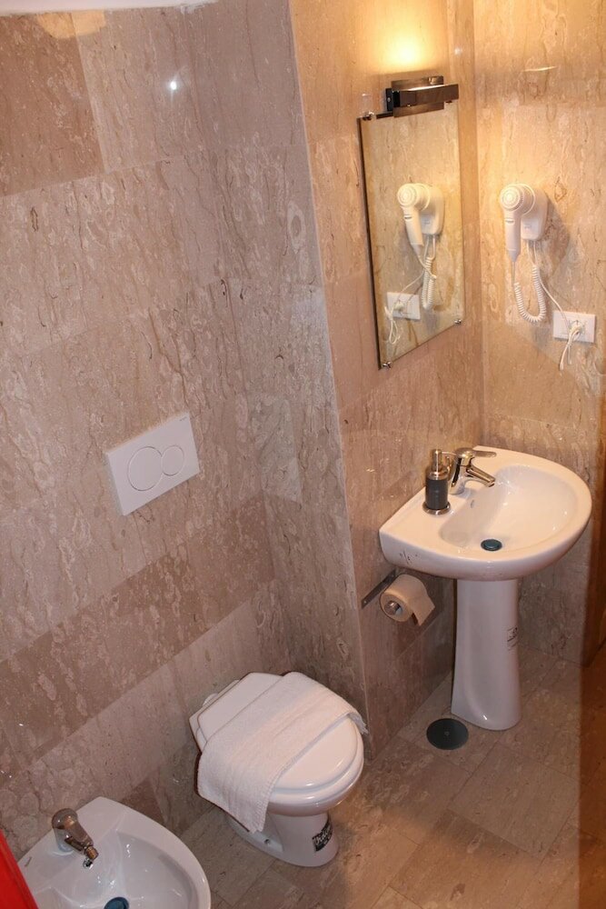 Фото Roma Art Rooms