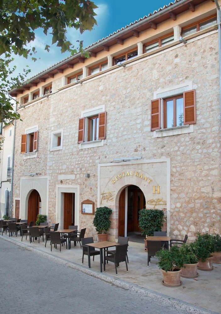 Фото Hotel Can Xim