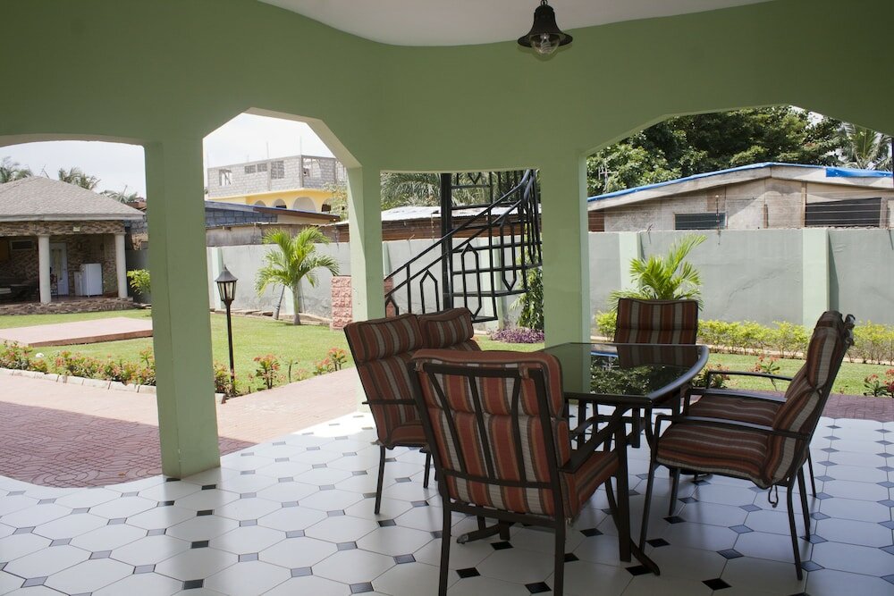 Фото Quest Lodge