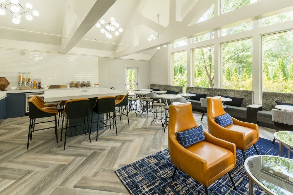 Фото Sheraton Ann Arbor Hotel