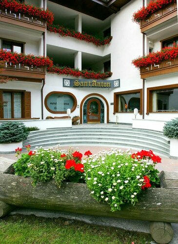 Внешний вид отеля Hotel Residence Sant Anton в Бормио, фото 2