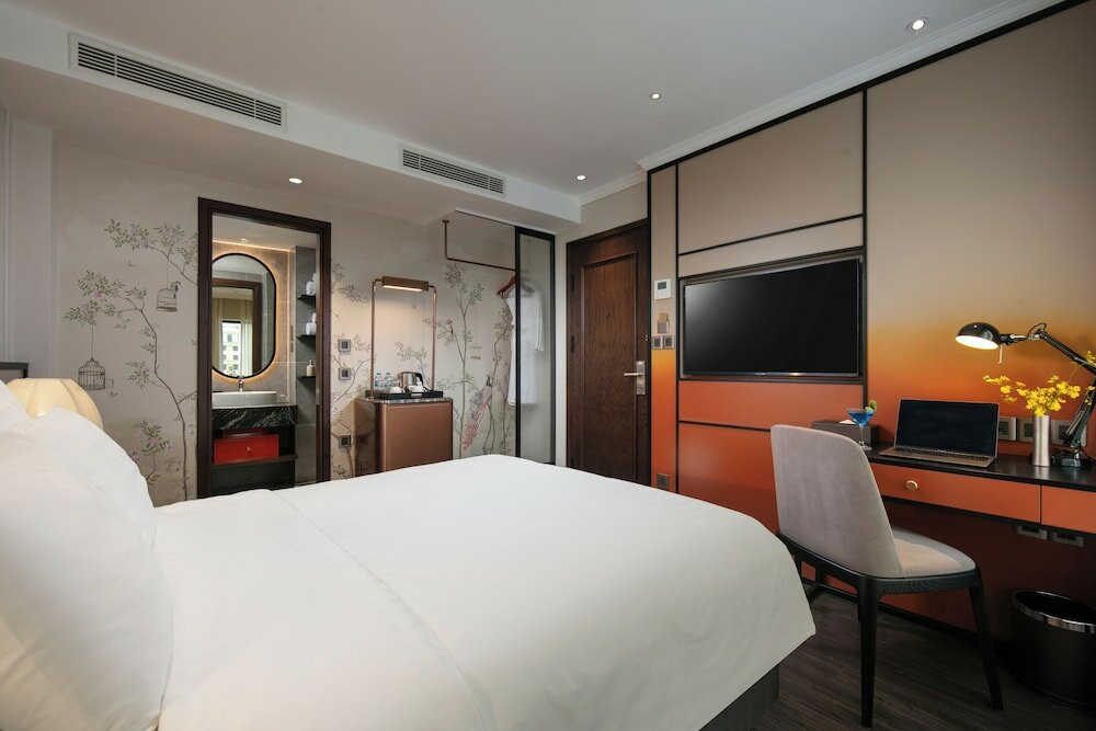 Фото The Chi Boutique Hotel