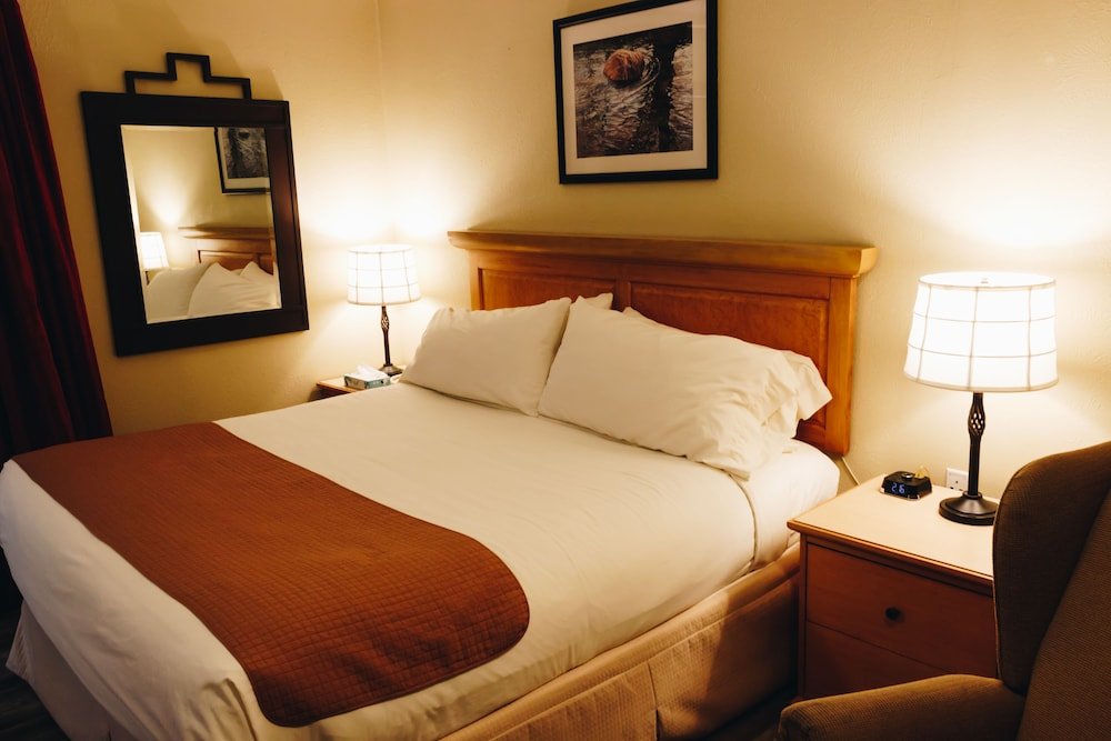 Фото Boulder Twin Lakes Inn