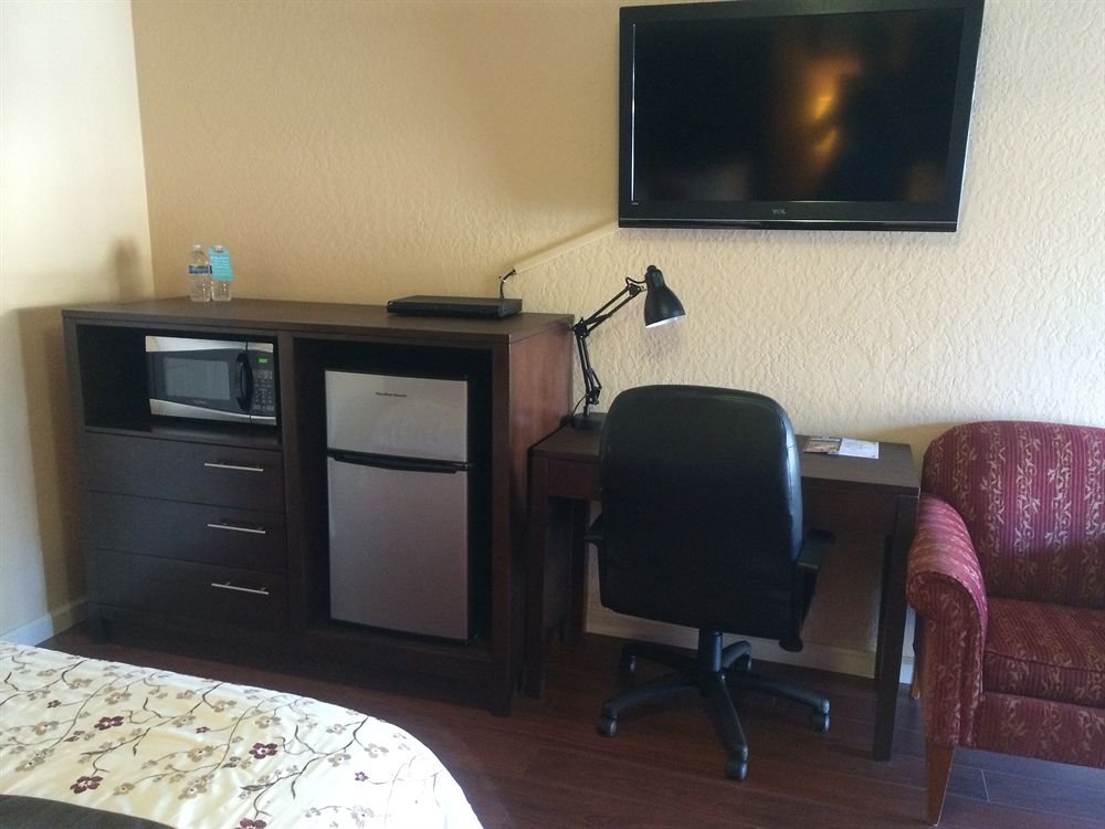 Фото Muir Lodge Motel