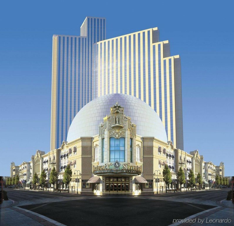 Гостиница Silver Legacy Resort Casino at The Row в Рино