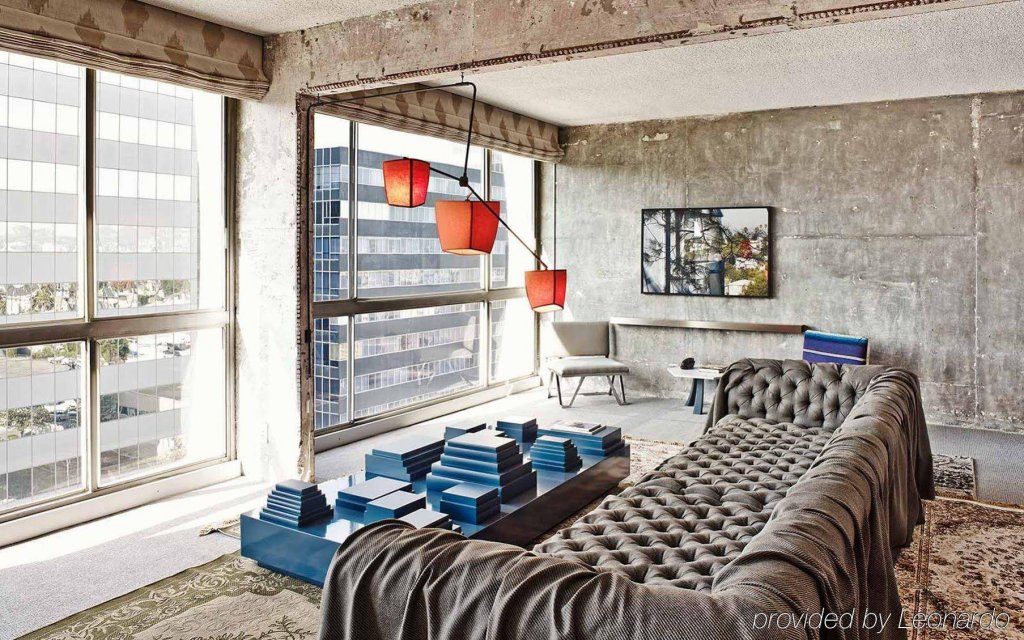 Фото The Line Hotel