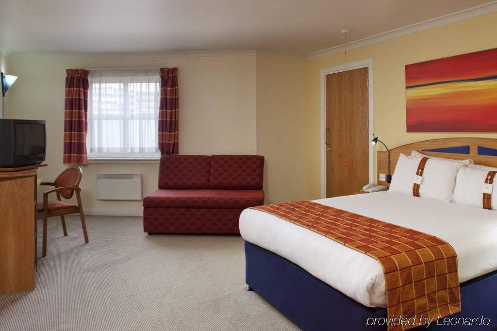 Фото Holiday Inn Express London Hammersmith, an Ihg Hotel