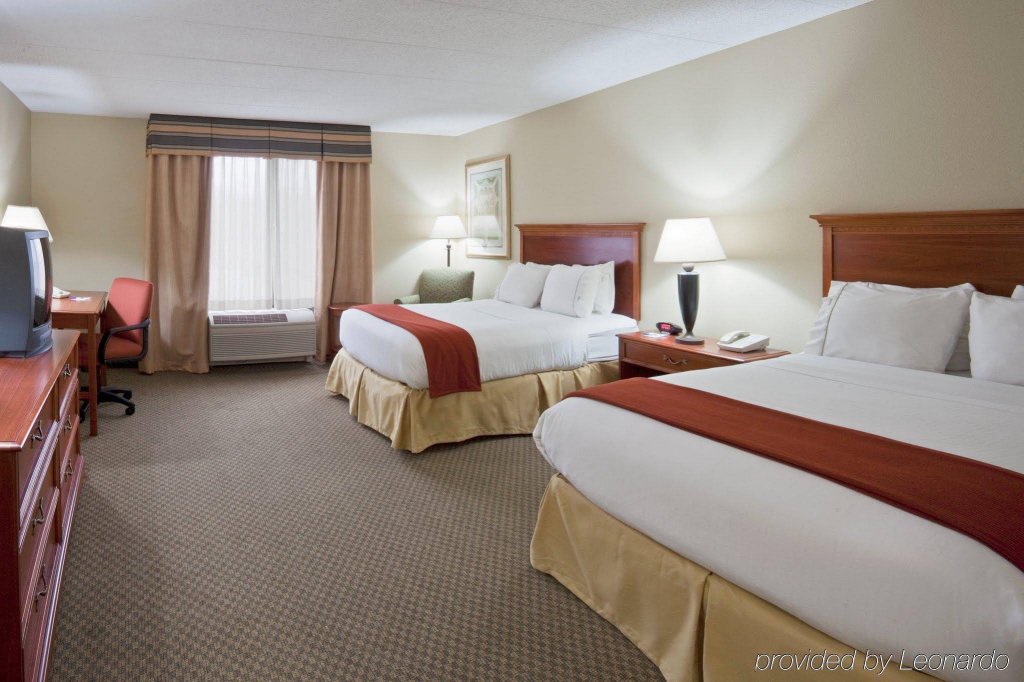 Фото Holiday Inn Express And Suites Fort Wayne