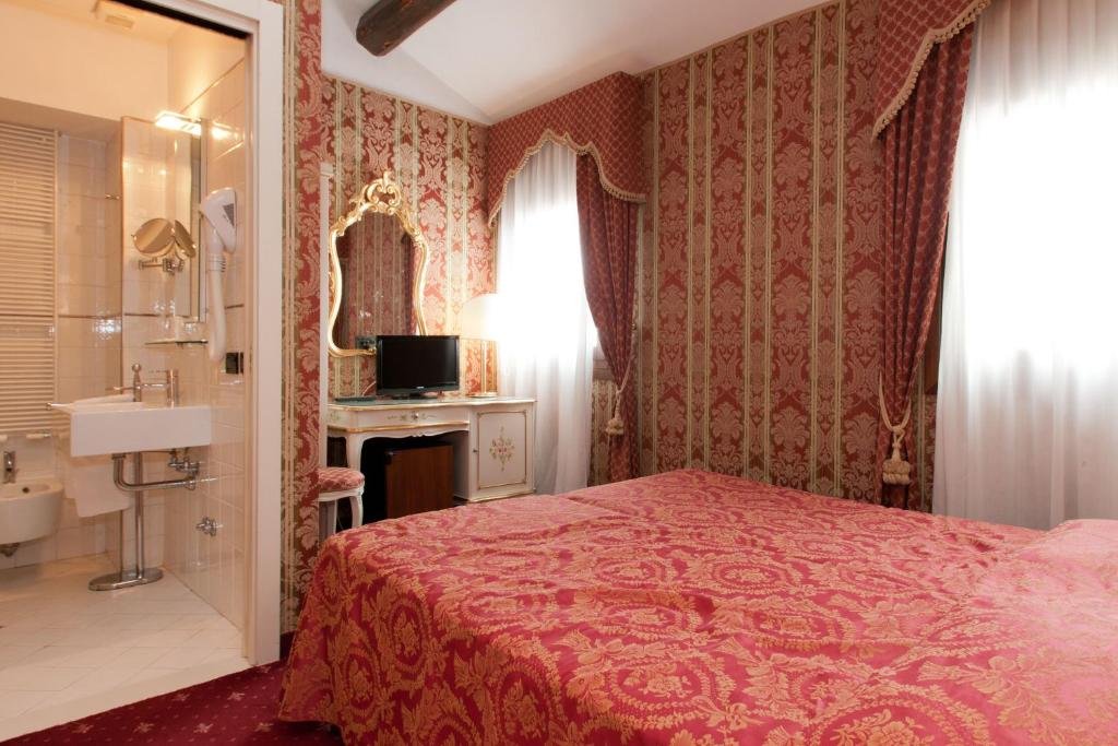 Фото Hotel Graspo de ua