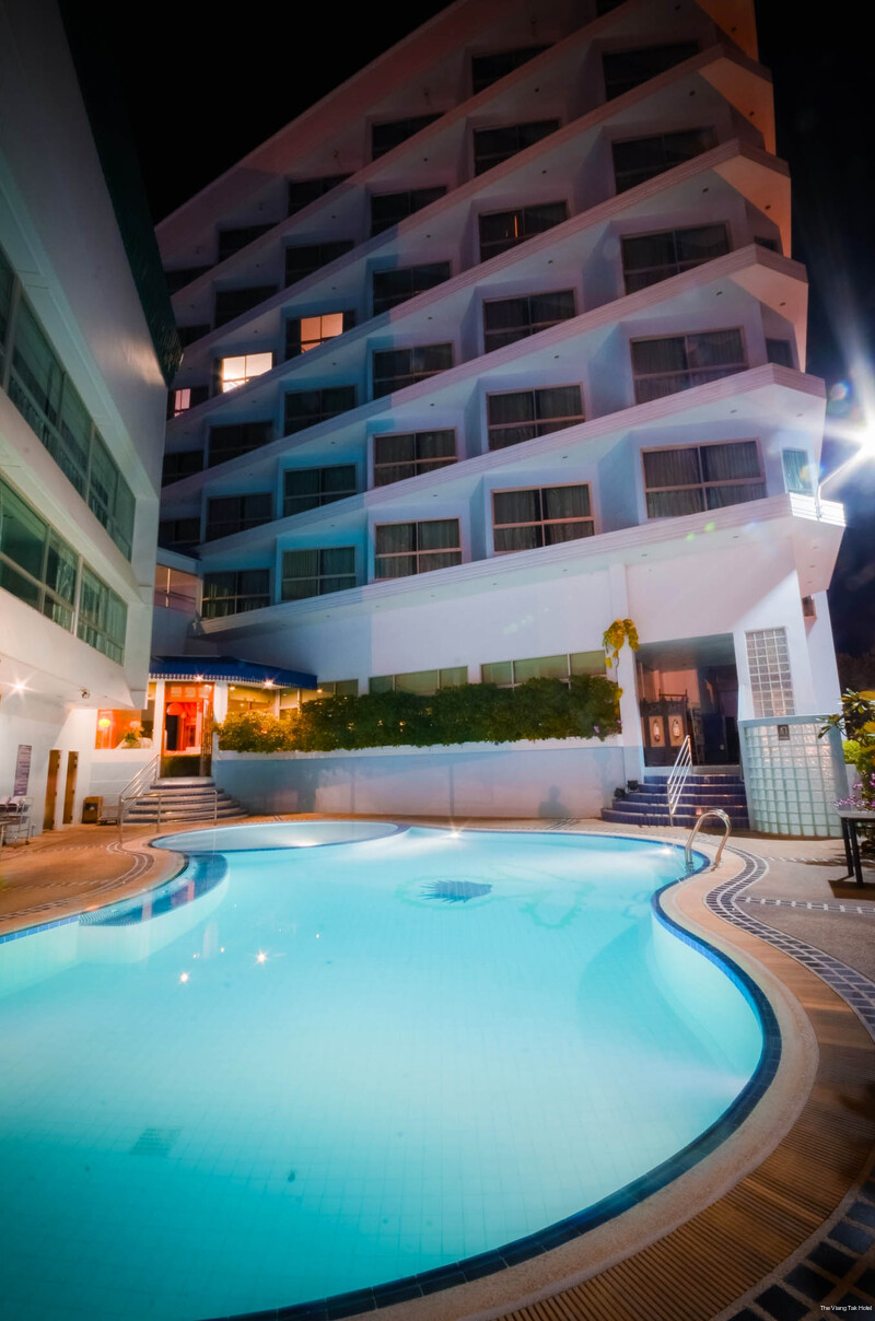 Фото The Viangtak Riverside Hotel