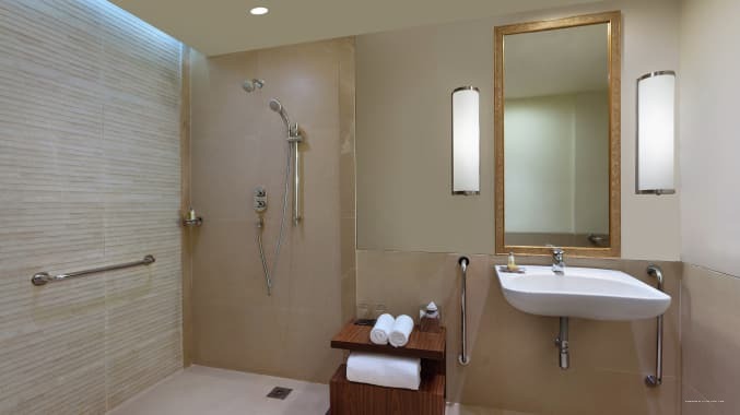 Фото DoubleTree by Hilton Hotel Agra