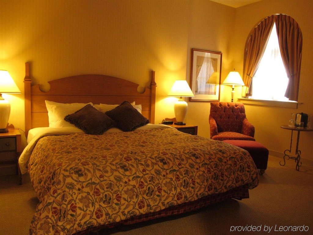 Фото St. Eugene Golf Resort & Casino