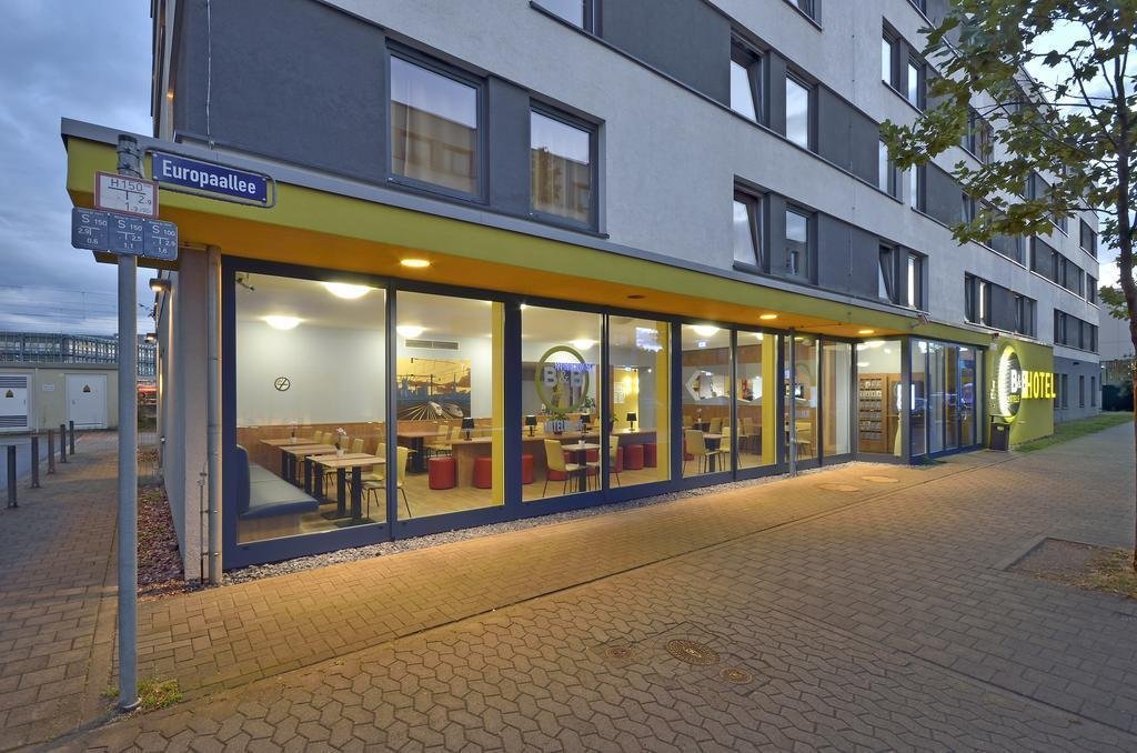 Фото B&b Hotel Saarbrücken-Hbf