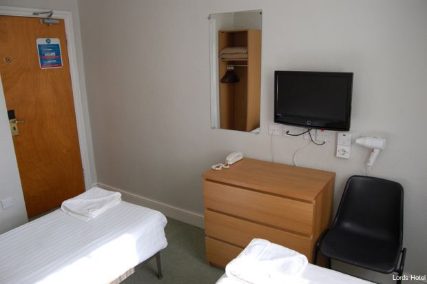 Фото Lords Hotel