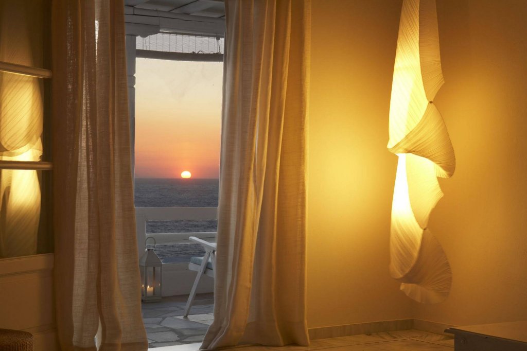 Фото Porto Mykonos Hotel