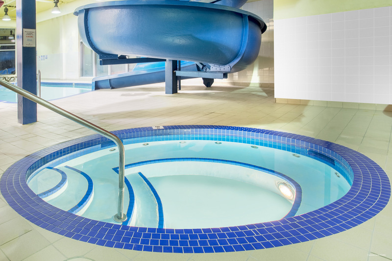 Фото Canmore Inn & Suites