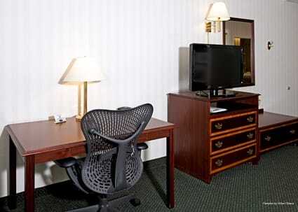 Фото Hampton Inn by Hilton Ottawa