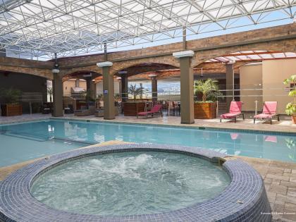 Фото Sonesta Es Suites Somerset