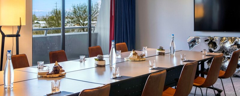 Фото Renaissance Denver Central Park Hotel